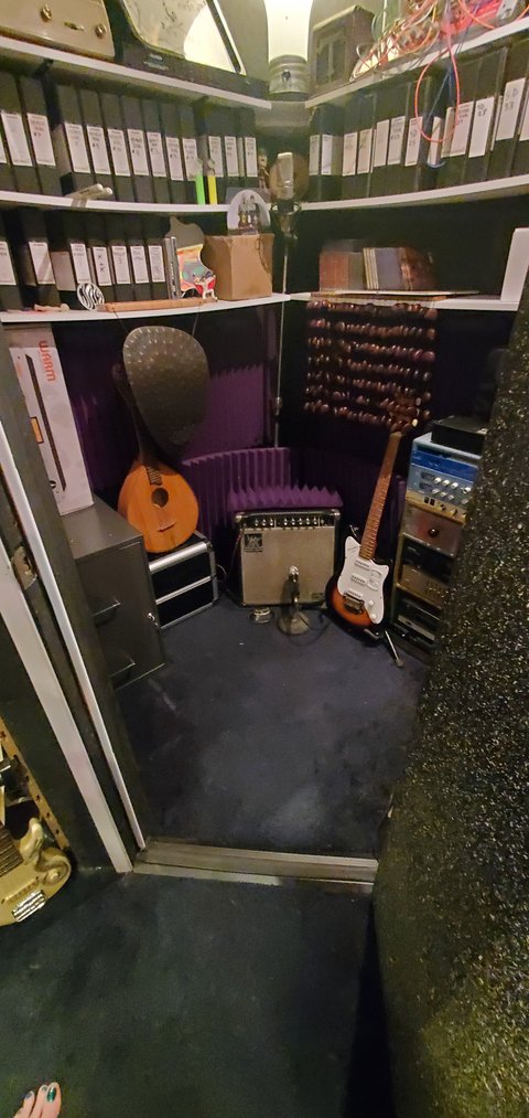 BnK Iso-booth